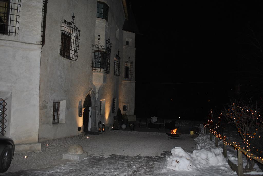 Ansitz Heufler Hotel Rasun di Sopra Exterior foto